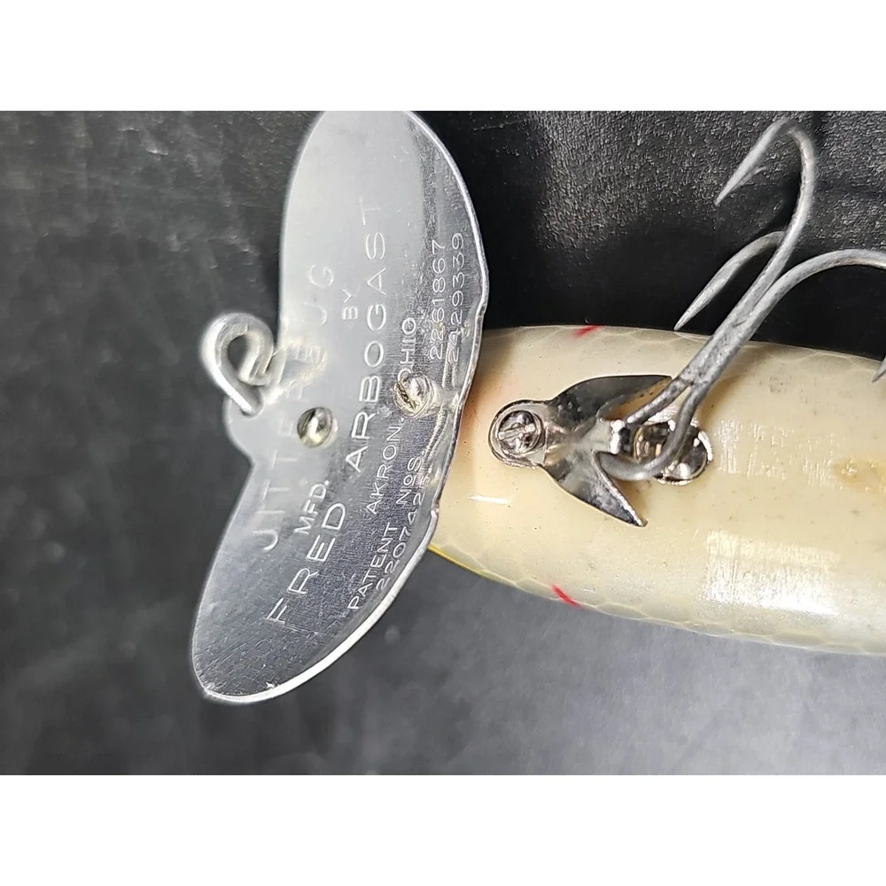 Fred Arbogast Jitterbug Lure Gray & White W/Scales  CLEAN 2-5/8